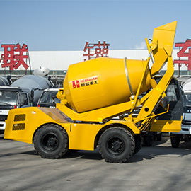 自裝料水泥攪拌車|移動式攪拌機(jī)